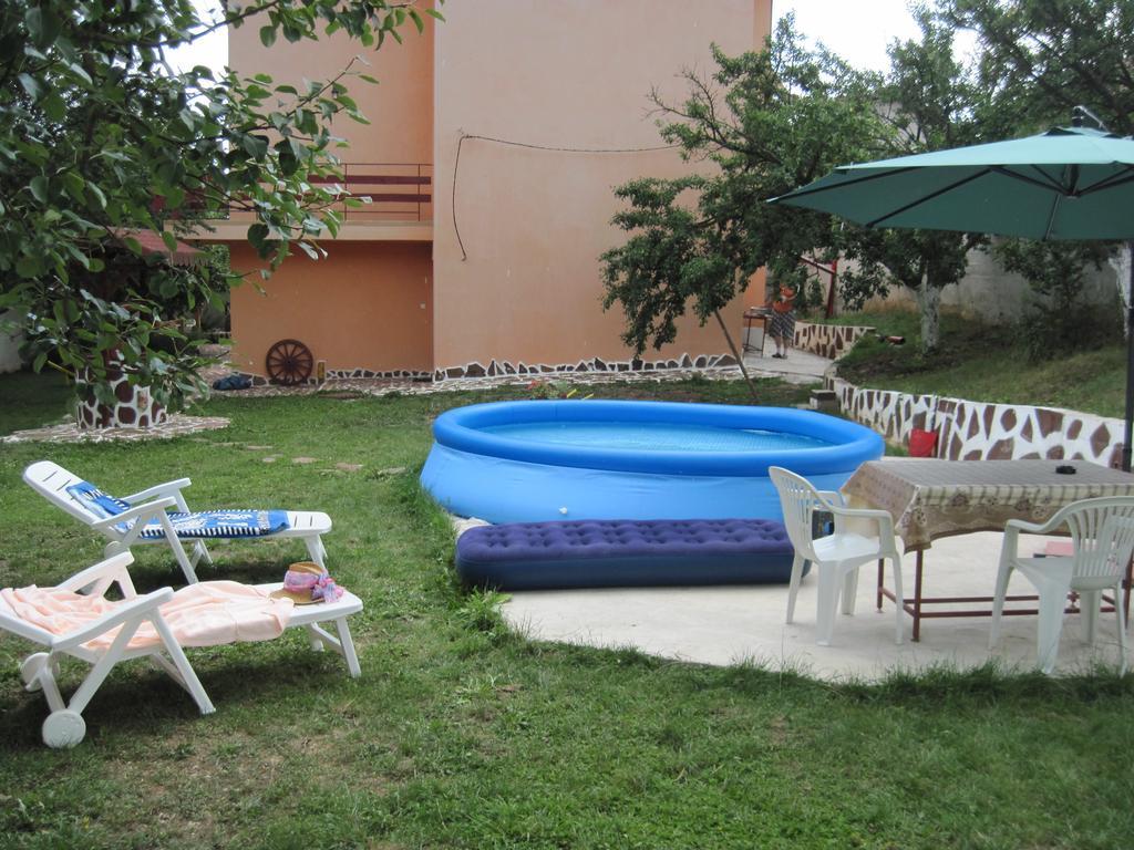 Hadjibulevata Guest House Kovachevtsi Bagian luar foto